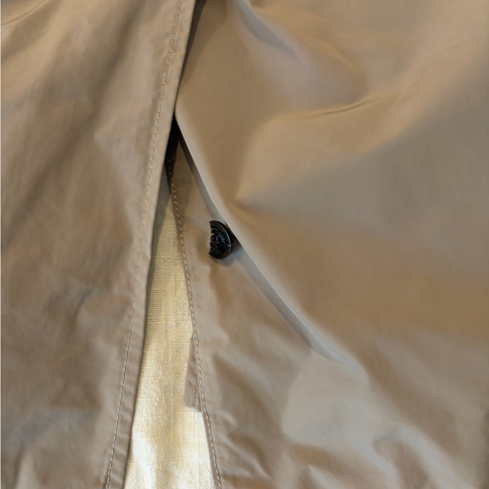 Burberry Men's Beige Trench Coat with Signature Check Lining - Picture 5 of 7